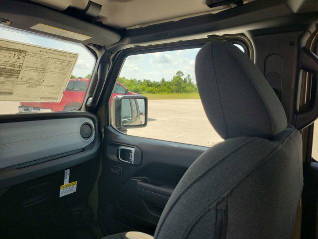 new 2025 Jeep Wrangler car, priced at $47,137