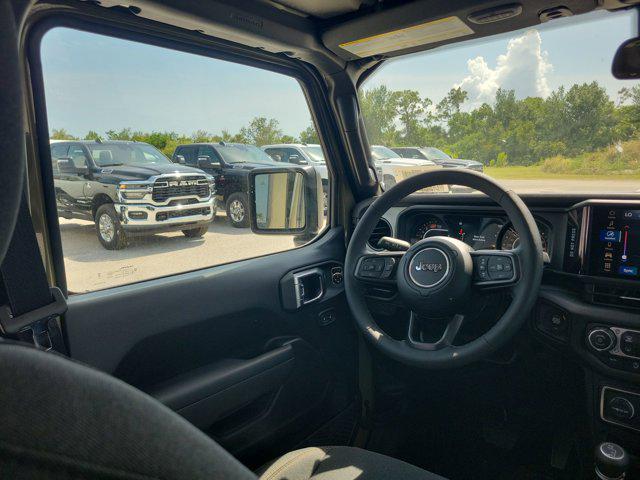 new 2025 Jeep Wrangler car, priced at $47,137