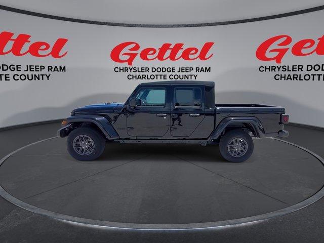 new 2024 Jeep Gladiator car, priced at $43,297