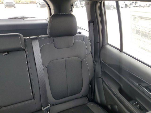 new 2025 Jeep Grand Cherokee car, priced at $40,625