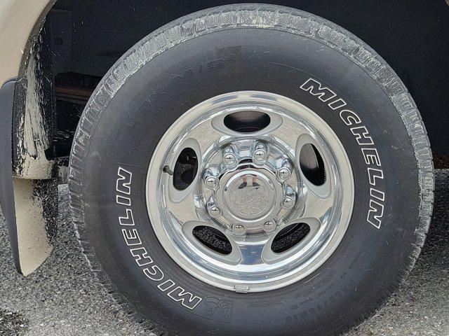 used 2000 Ford Excursion car, priced at $24,999