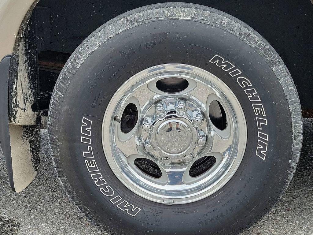 used 2000 Ford Excursion car, priced at $17,995