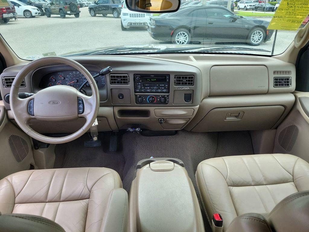 used 2000 Ford Excursion car, priced at $17,995