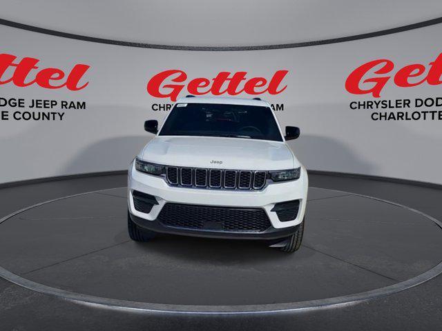 new 2025 Jeep Grand Cherokee car, priced at $40,625