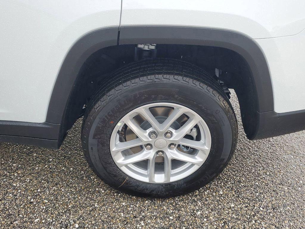 new 2025 Jeep Grand Cherokee L car, priced at $34,908