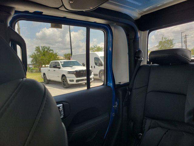 new 2025 Jeep Gladiator car, priced at $51,633