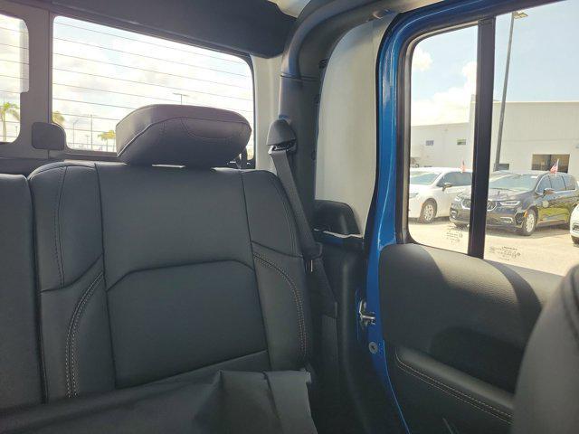 new 2025 Jeep Gladiator car, priced at $51,633