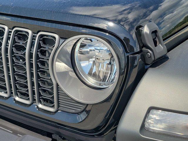 new 2025 Jeep Gladiator car, priced at $41,117