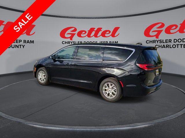 new 2025 Chrysler Pacifica car, priced at $40,338