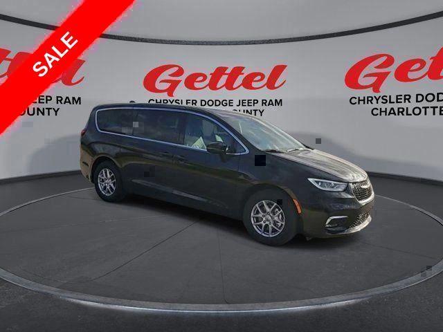 new 2025 Chrysler Pacifica car, priced at $39,088