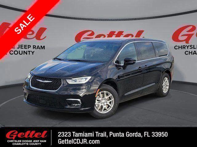 new 2025 Chrysler Pacifica car, priced at $40,338