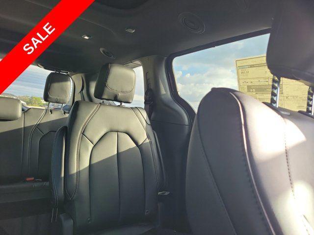 new 2025 Chrysler Pacifica car, priced at $40,338