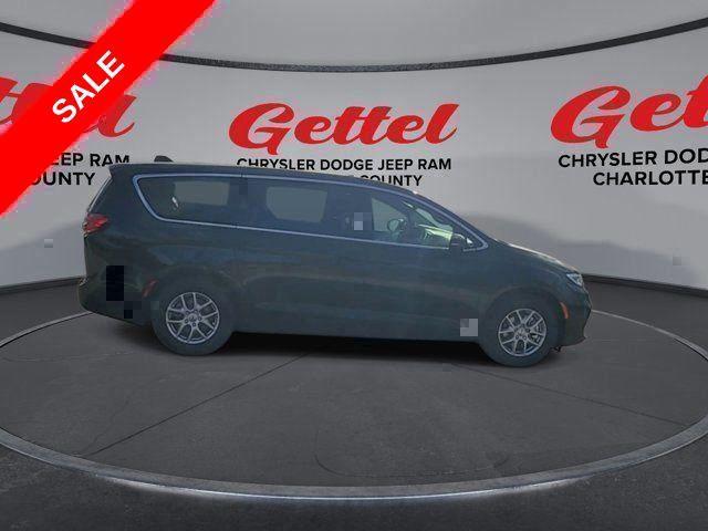 new 2025 Chrysler Pacifica car, priced at $39,088