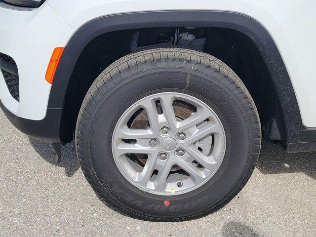 new 2025 Jeep Grand Cherokee car, priced at $40,625