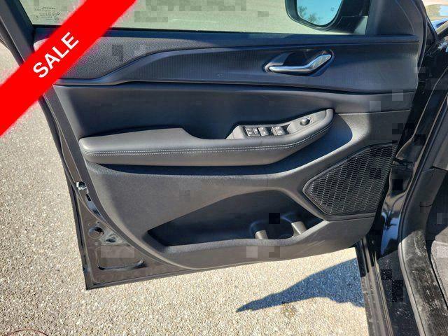 new 2025 Jeep Grand Cherokee car, priced at $32,861