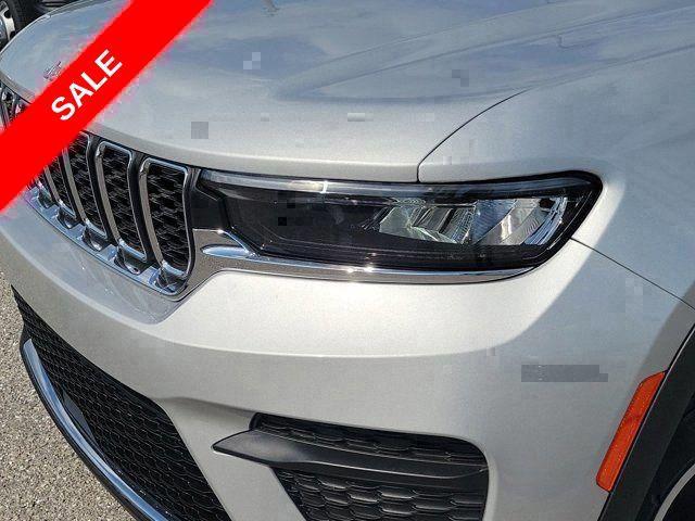 new 2025 Jeep Grand Cherokee car, priced at $32,861