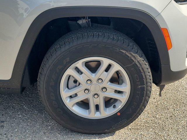 new 2025 Jeep Grand Cherokee car, priced at $41,220