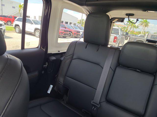 new 2025 Jeep Wrangler car, priced at $57,620