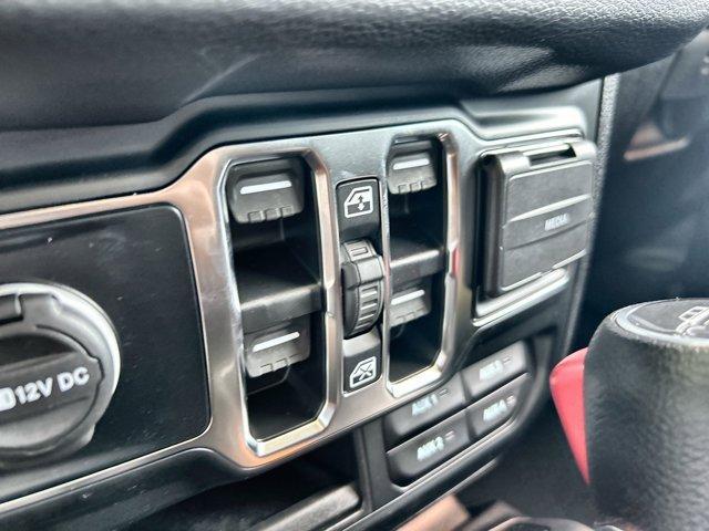 new 2024 Jeep Gladiator car, priced at $48,055