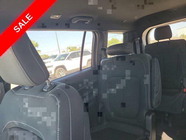 new 2025 Jeep Grand Cherokee L car, priced at $33,834