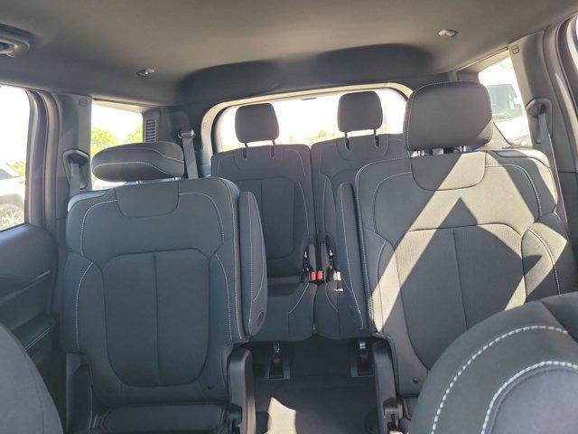 new 2025 Jeep Grand Cherokee L car, priced at $42,625