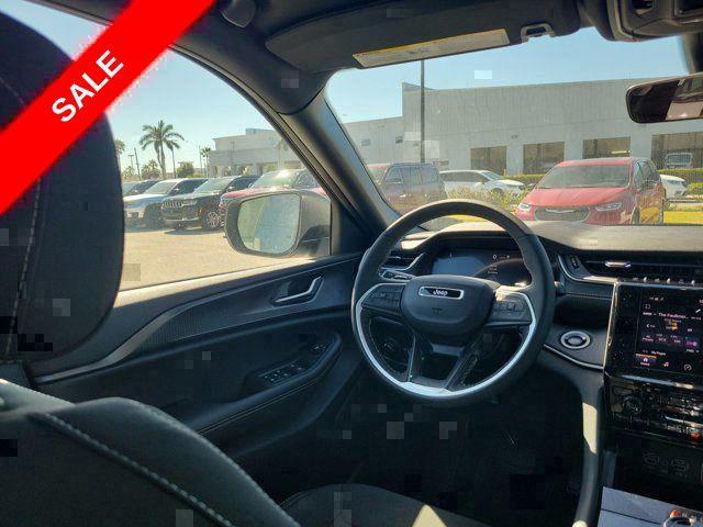 new 2025 Jeep Grand Cherokee L car, priced at $33,834