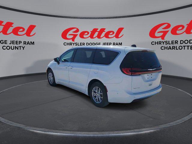 new 2025 Chrysler Pacifica car, priced at $47,320