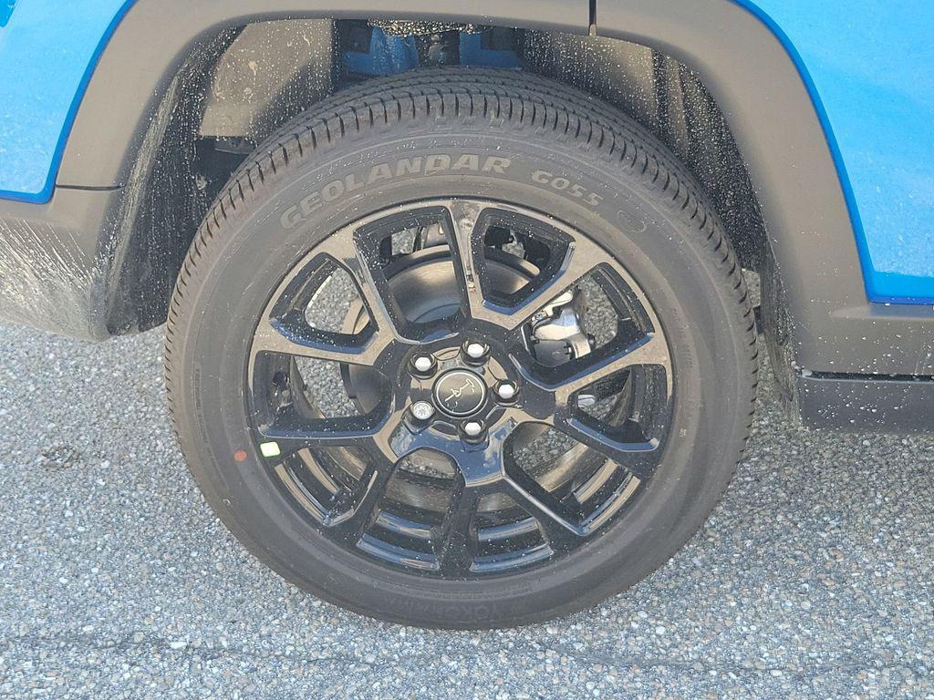 new 2026 Jeep Compass car, priced at $33,410
