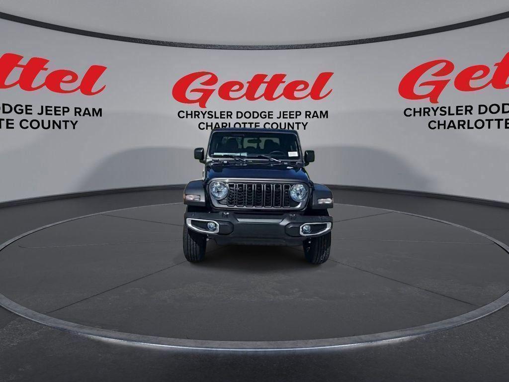 new 2025 Jeep Gladiator car, priced at $33,625