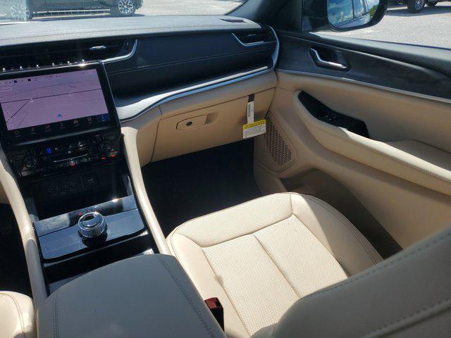 new 2025 Jeep Grand Cherokee L car, priced at $45,323