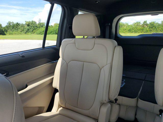 new 2025 Jeep Grand Cherokee L car, priced at $45,323