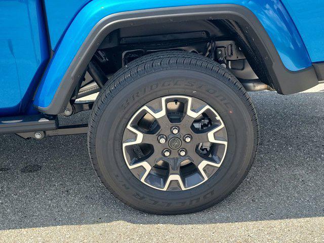 new 2025 Jeep Gladiator car, priced at $51,633