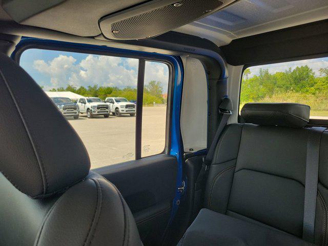 new 2025 Jeep Gladiator car, priced at $51,633