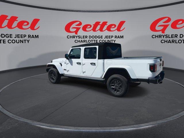 new 2024 Jeep Gladiator car, priced at $42,761