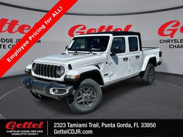 new 2024 Jeep Gladiator car, priced at $42,761