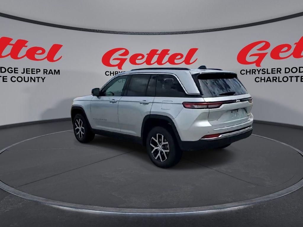 new 2025 Jeep Grand Cherokee car, priced at $44,638