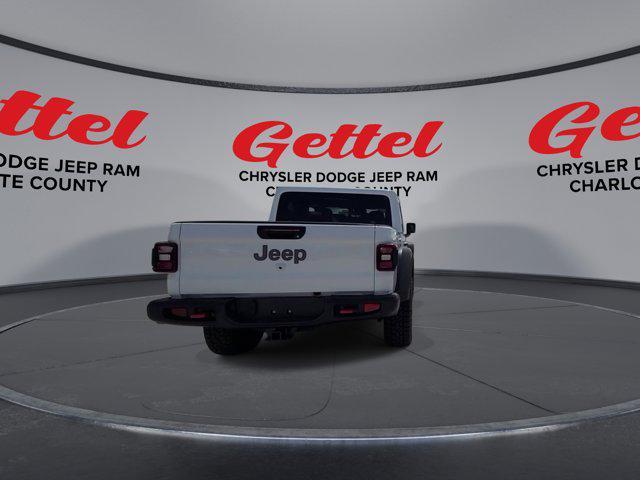 new 2025 Jeep Gladiator car, priced at $54,486