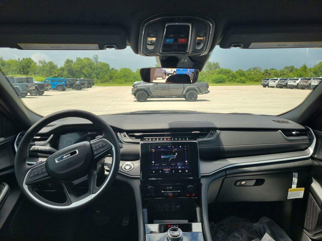 new 2025 Jeep Grand Cherokee L car, priced at $35,461