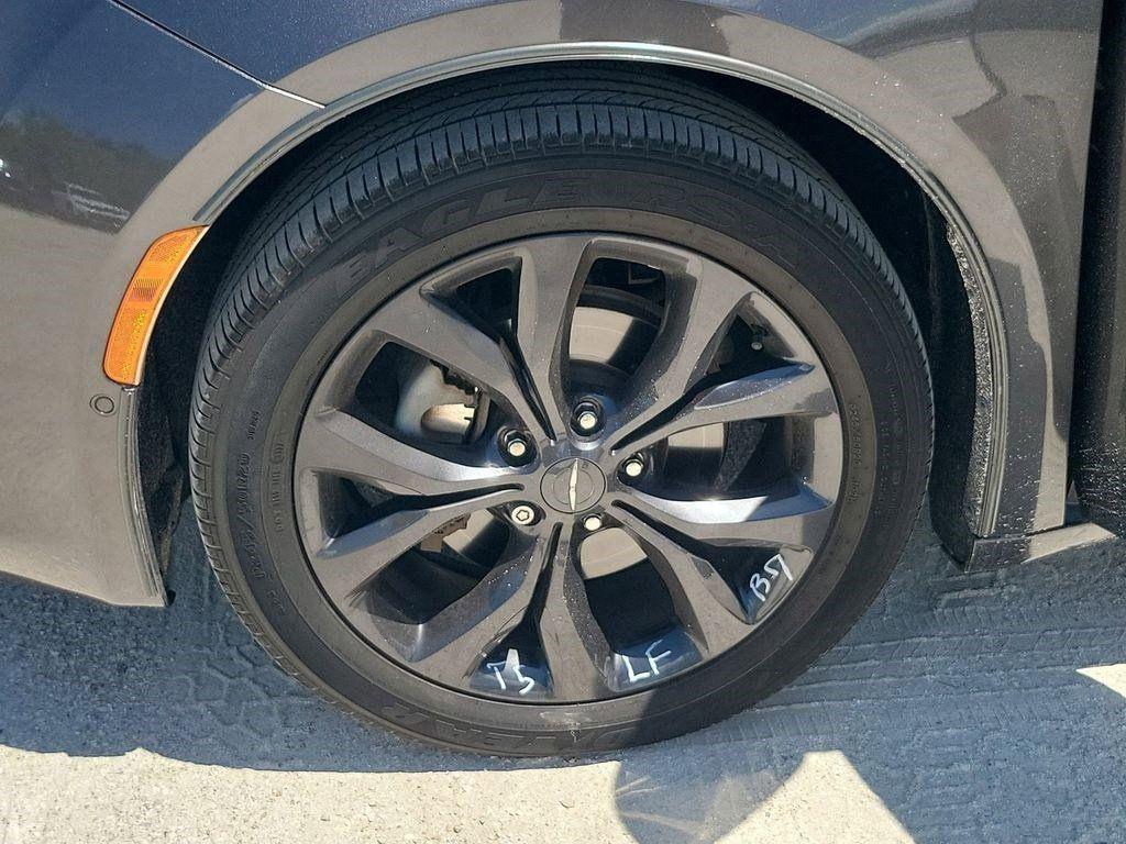 used 2020 Chrysler Pacifica car, priced at $18,799