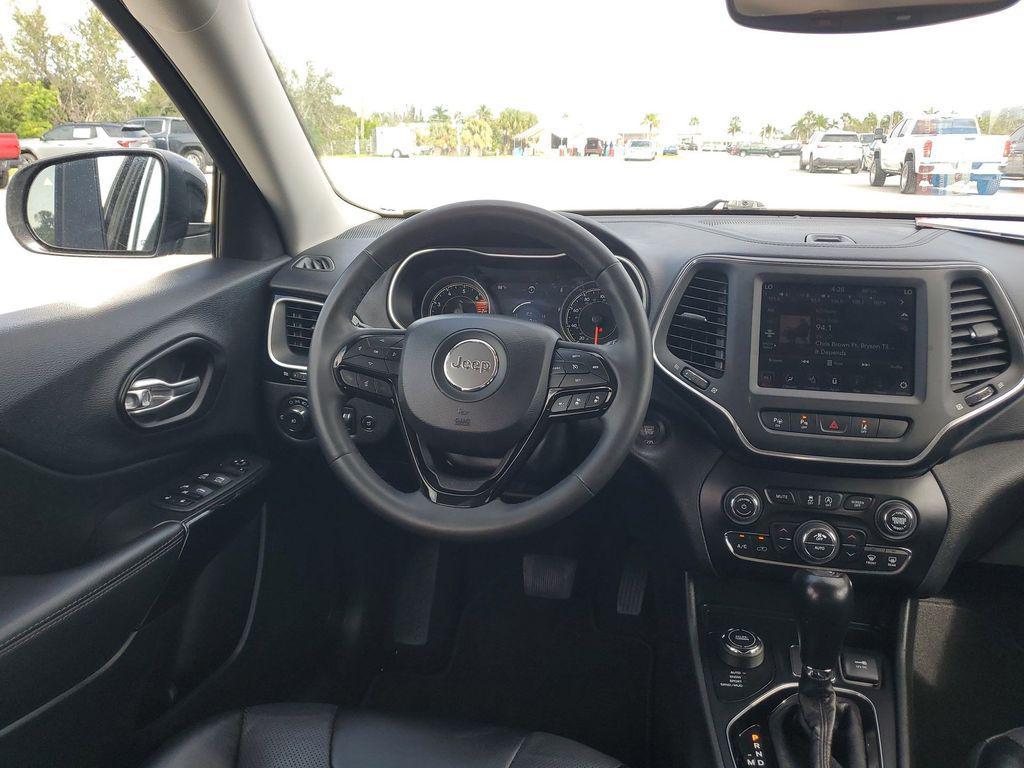used 2023 Jeep Cherokee car, priced at $21,537