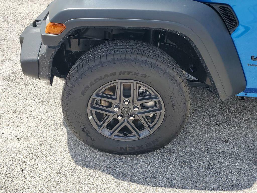 new 2025 Jeep Wrangler car, priced at $48,273