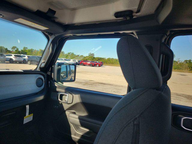 new 2025 Jeep Wrangler car
