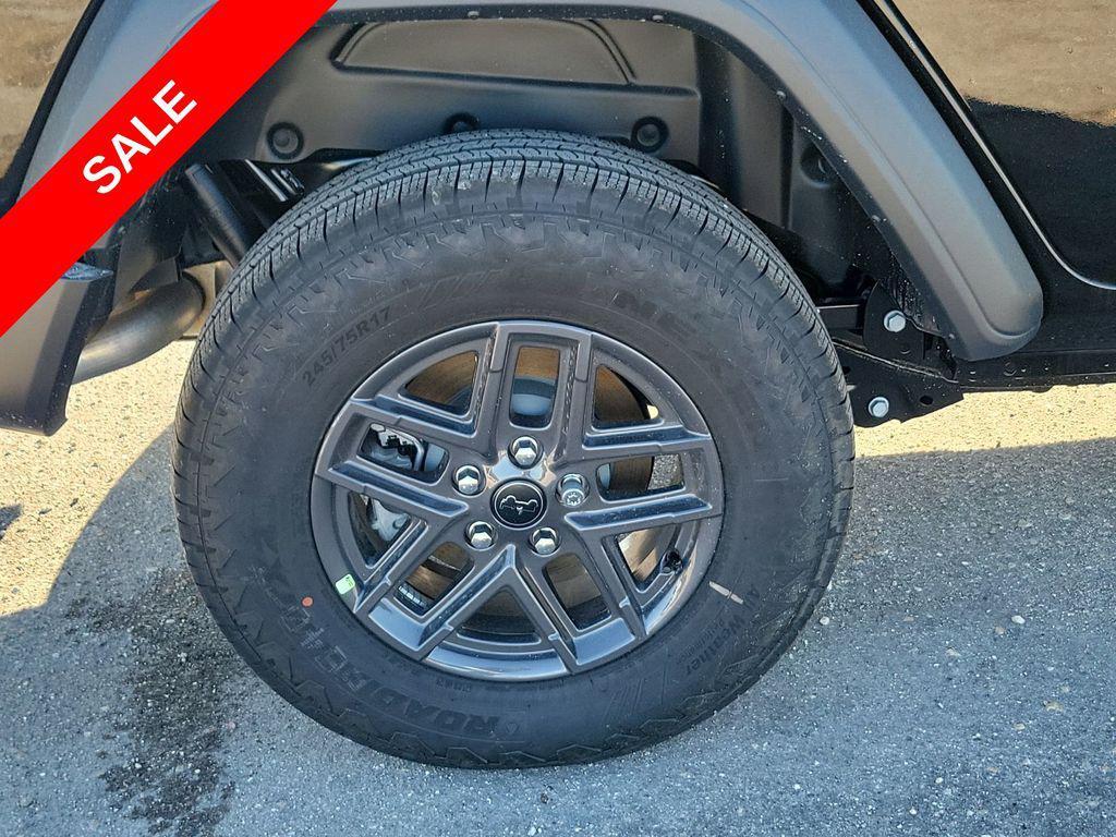 new 2025 Jeep Wrangler car, priced at $43,103