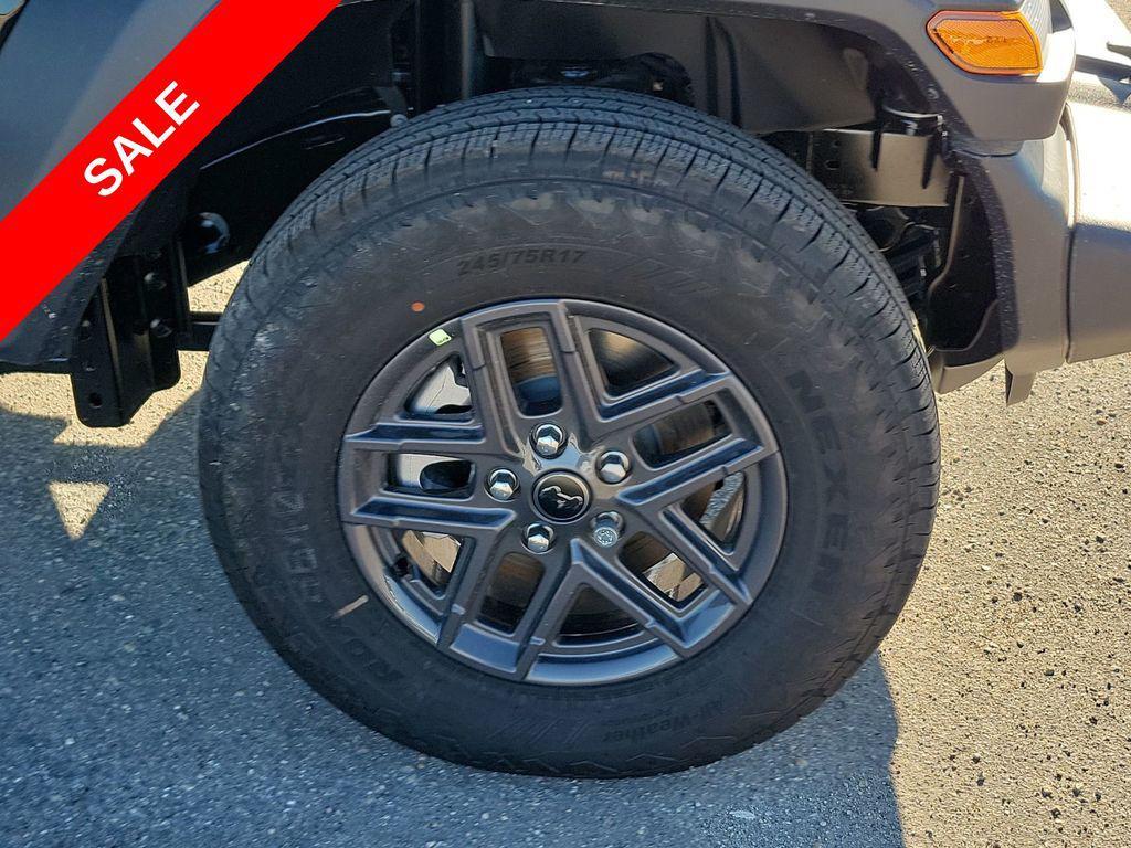 new 2025 Jeep Wrangler car, priced at $43,103