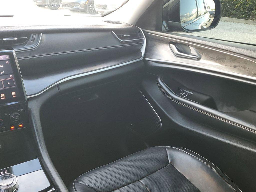 used 2021 Jeep Grand Cherokee L car, priced at $26,299