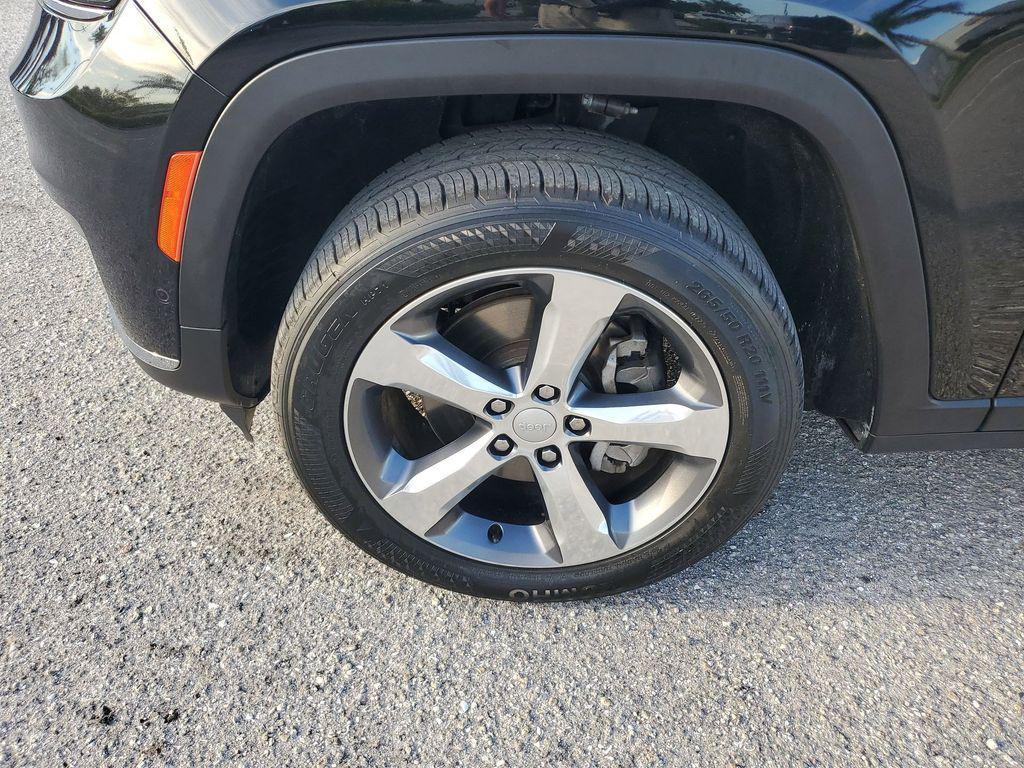 used 2021 Jeep Grand Cherokee L car, priced at $26,299