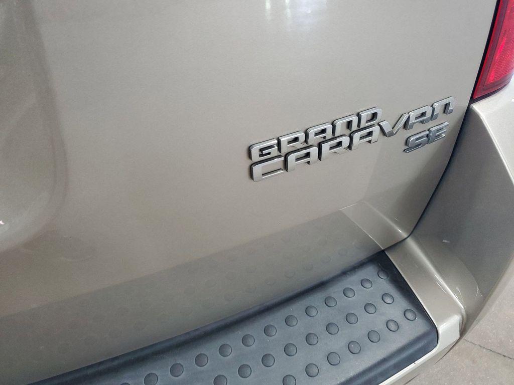 used 2009 Dodge Grand Caravan car, priced at $5,285