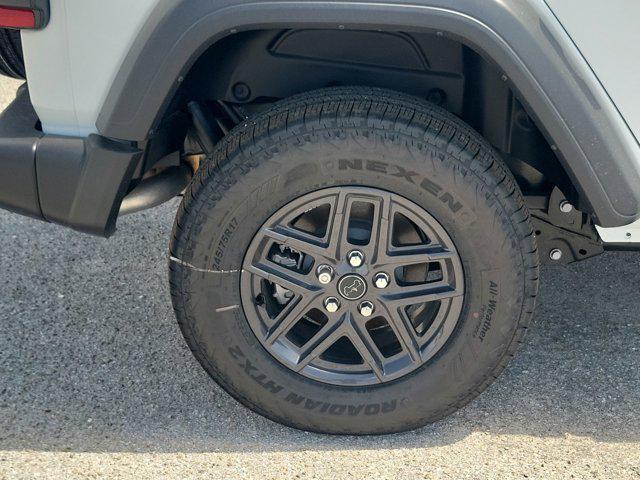 new 2025 Jeep Wrangler car, priced at $44,068