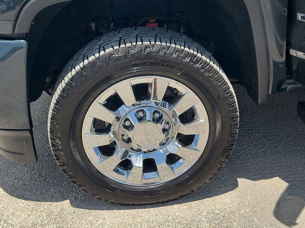used 2019 GMC Sierra 2500 car, priced at $48,746