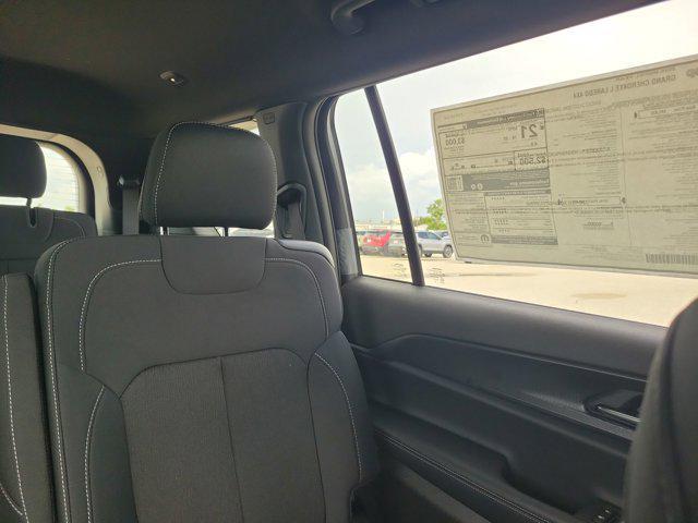 new 2025 Jeep Grand Cherokee L car, priced at $39,916